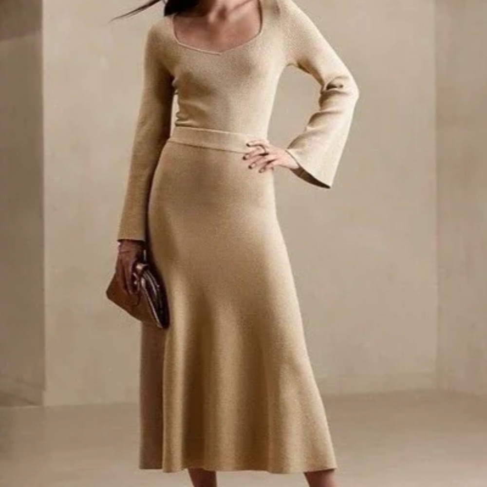 NWT Banana Republic A-Line Midi Sweater Skirt Gold Lurex Pull On, Size M